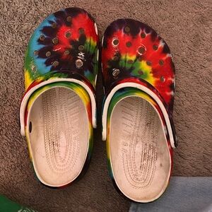rainbow crocs